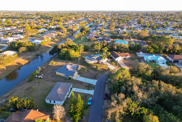 2091 SW Castinet Lane, Port St. Lucie, Port St Lucie, FL 34953