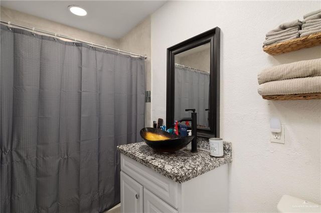 906 E Roosevelt Street, Weslaco, TX 78599