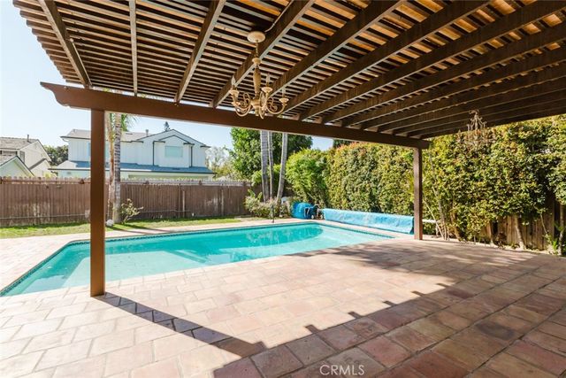 12832 Kling Street, Studio City, CA 91604