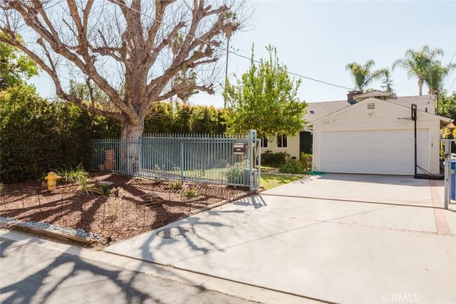 12832 Kling Street, Studio City, CA 91604