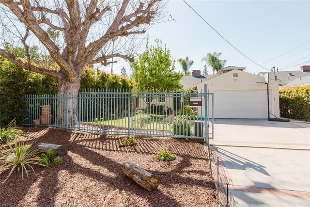 12832 Kling Street, Studio City, CA 91604