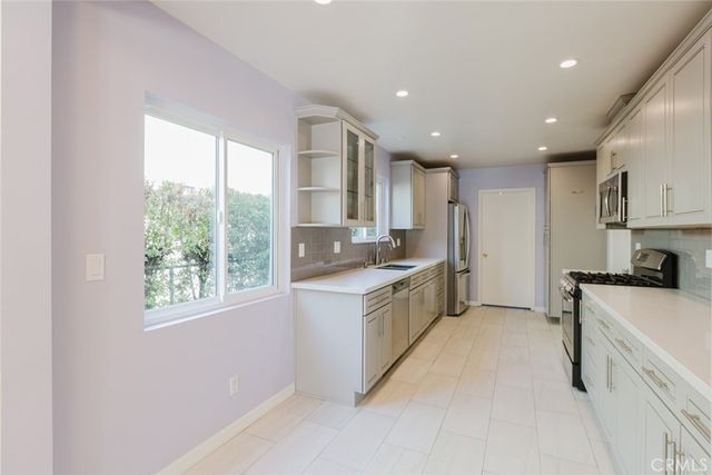 12832 Kling Street, Studio City, CA 91604