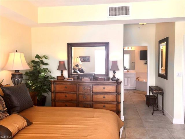 451 Bayfront PL 5311, Naples, FL 34102