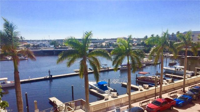 451 Bayfront PL 5311, Naples, FL 34102