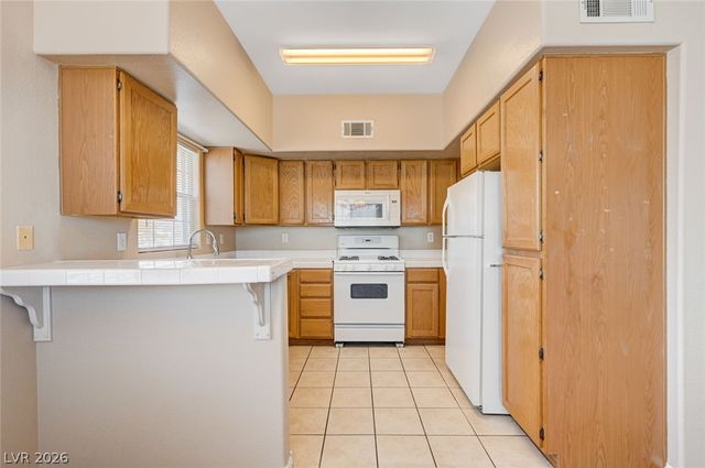 520 Arrowhead Trail 114, Henderson, NV 89015