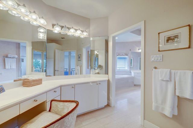 13243 Binnacle Way, Galveston, TX 77554