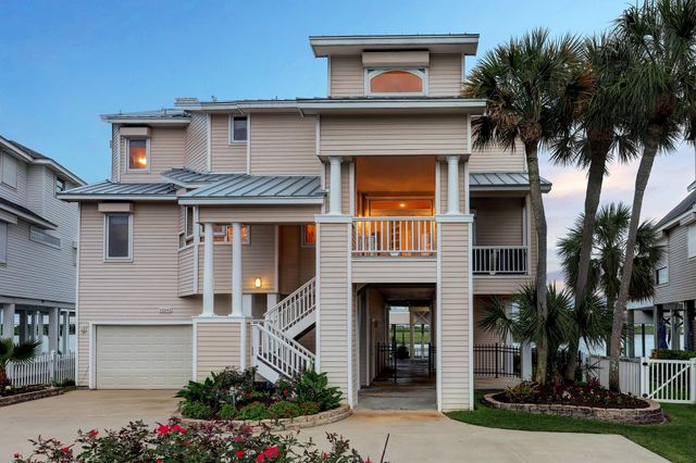 13243 Binnacle Way, Galveston, TX 77554