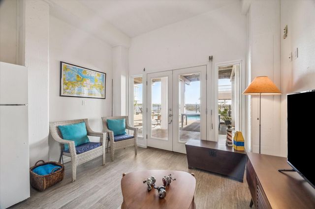 13243 Binnacle Way, Galveston, TX 77554