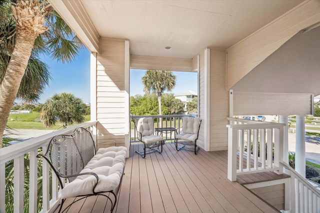 13243 Binnacle Way, Galveston, TX 77554