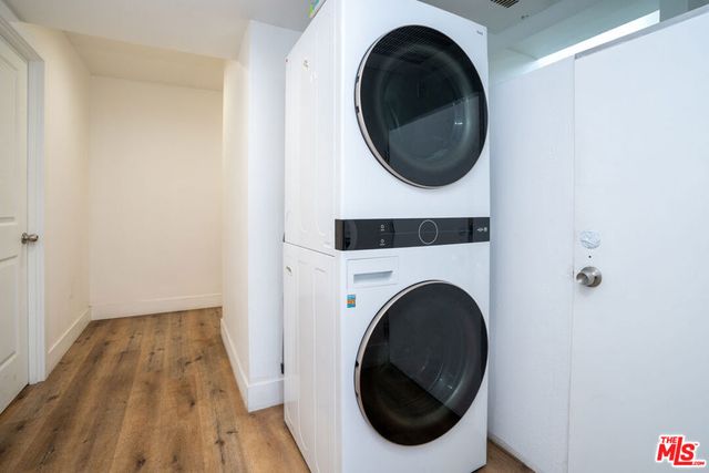 3025 Walton Avenue, Los Angeles, CA 90007