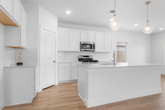 626 Escondido Drive, Dayton, TX 77535