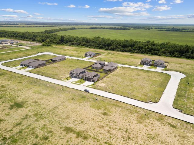 626 Escondido Drive, Dayton, TX 77535