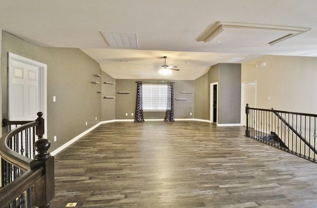 110 White Oak Lane, Red Oak, TX 75154