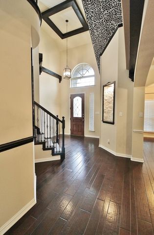 110 White Oak Lane, Red Oak, TX 75154