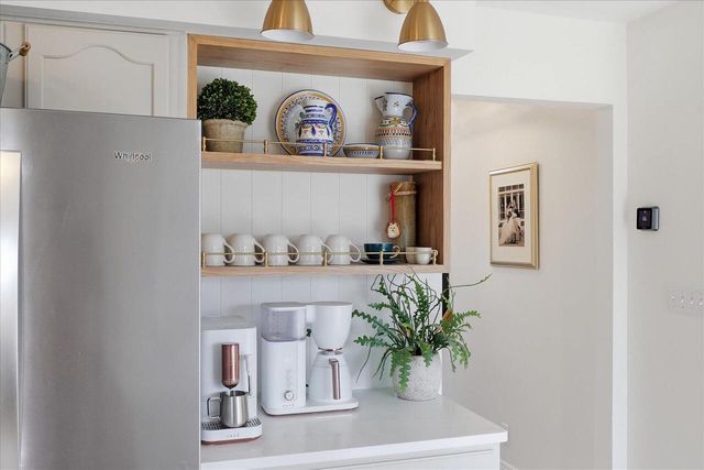 116 N Weiss WAY, Saukville, WI 53080