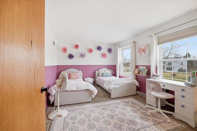 116 N Weiss WAY, Saukville, WI 53080