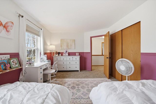 116 N Weiss WAY, Saukville, WI 53080