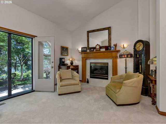 1631 Nw LACAMAS Dr, Camas, WA 98607