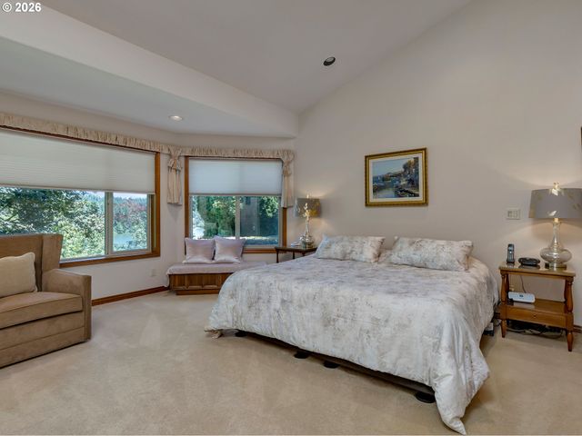 1631 Nw LACAMAS Dr, Camas, WA 98607