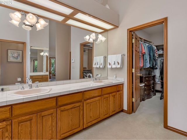 1631 Nw LACAMAS Dr, Camas, WA 98607