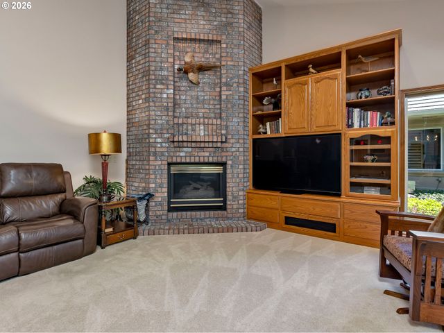 1631 Nw LACAMAS Dr, Camas, WA 98607