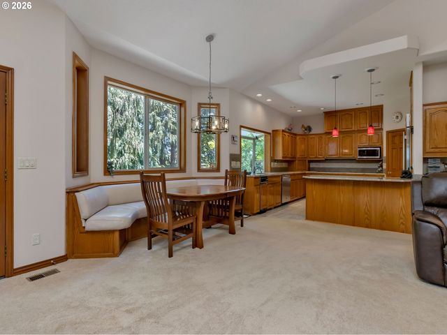 1631 Nw LACAMAS Dr, Camas, WA 98607