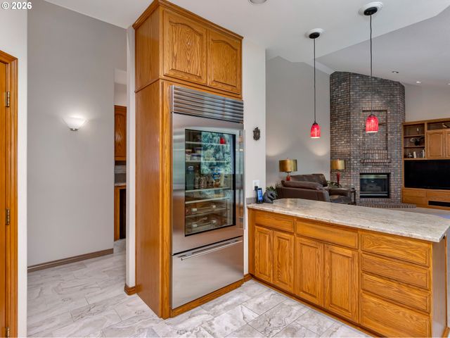 1631 Nw LACAMAS Dr, Camas, WA 98607