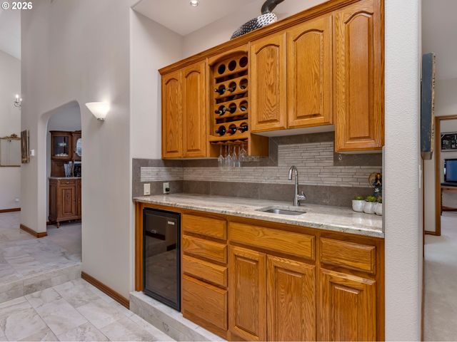1631 Nw LACAMAS Dr, Camas, WA 98607