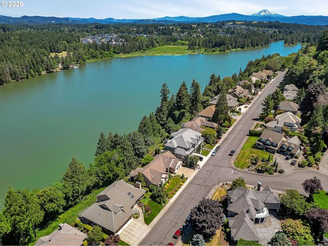 1631 Nw LACAMAS Dr, Camas, WA 98607