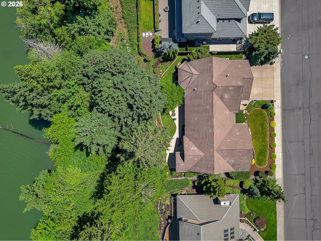 1631 Nw LACAMAS Dr, Camas, WA 98607