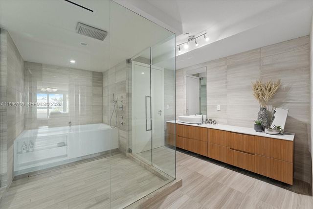 4701 N Meridian Ave 217, Miami Beach, FL 33140