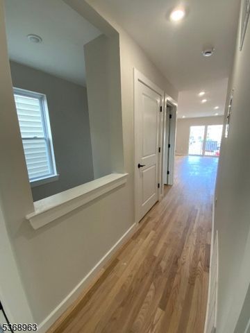 300 Ellison St, Paterson City, NJ 07501