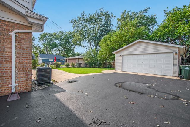 7252 174th Place, Tinley Park, IL 60477