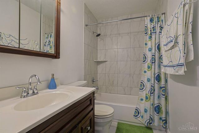 6641 Thunderhill Lane, Delhi Twp, OH 45233