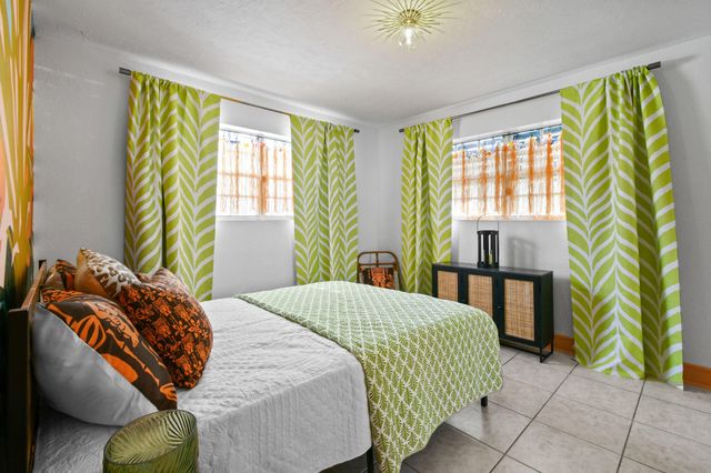 943 Charles Street, West Palm Beach, FL 33401