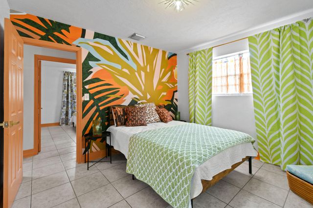 943 Charles Street, West Palm Beach, FL 33401