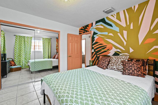 943 Charles Street, West Palm Beach, FL 33401