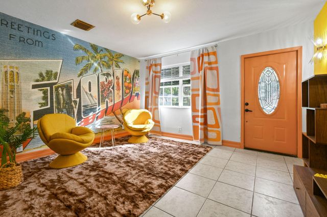 943 Charles Street, West Palm Beach, FL 33401