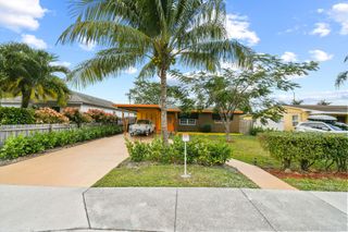 943 Charles Street, West Palm Beach, FL 33401