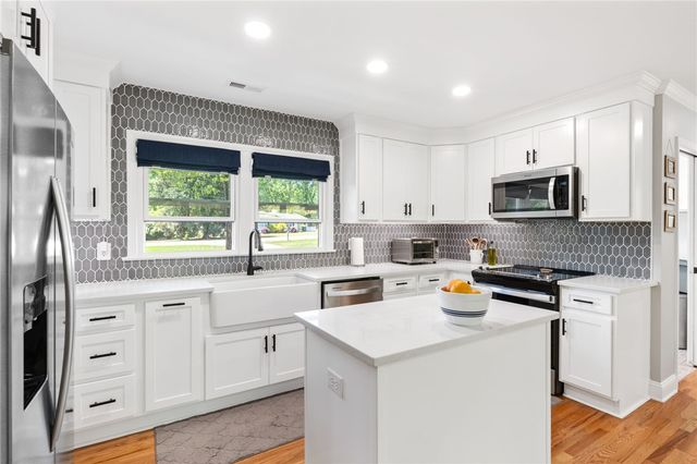 209 Manley Drive, Clemson, SC 29631