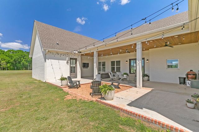 3546 County Road 13, Headland, AL 36345