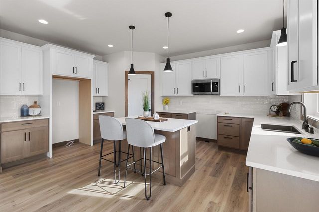 8347 MARLO AVENUE, Neenah, WI 54956