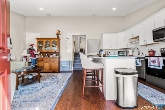 26 Dannys Way 26, Wallingford, CT 06492
