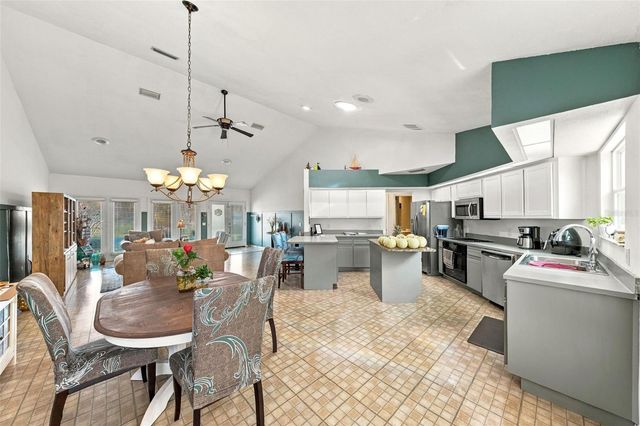 11268 SE 175TH LANE, Summerfield, FL 34491