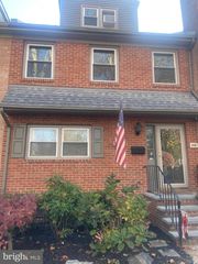 908 N BANCROFT PKWY, Wilmington, DE 19805