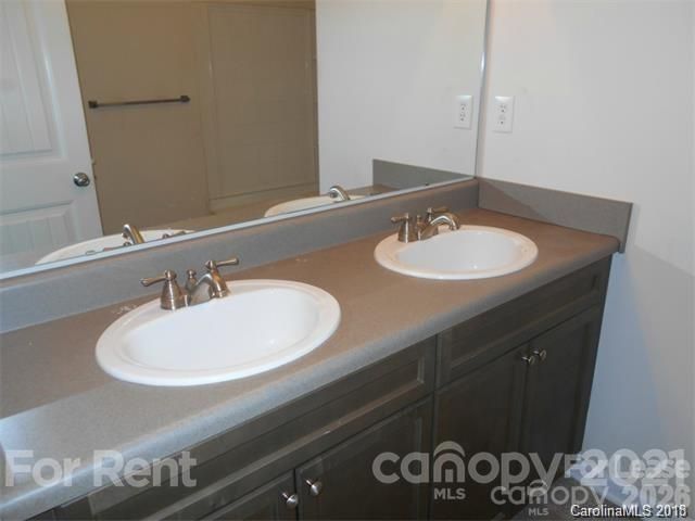 14006 Castle Abbey Lane, Charlotte, NC 28277