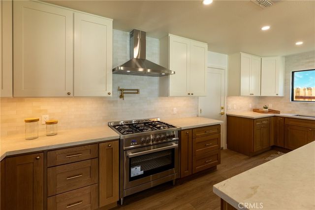 740 N Fern, Orange, CA 92867