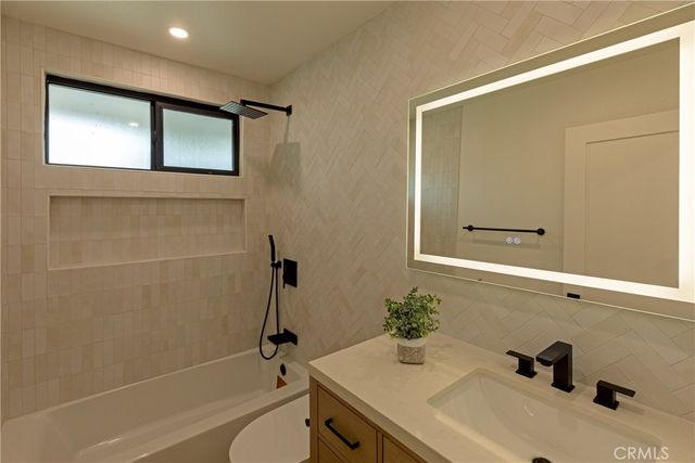 740 N Fern, Orange, CA 92867
