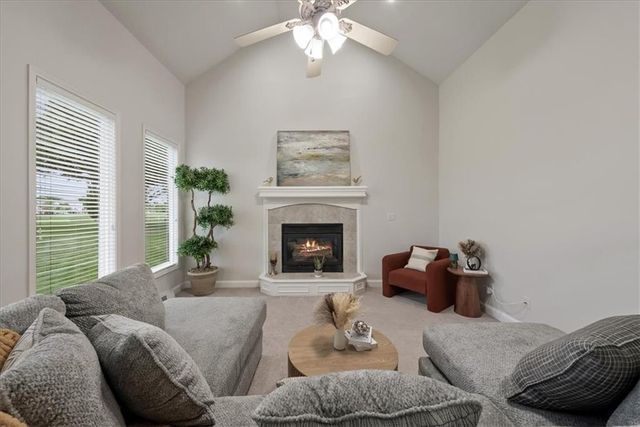 4532 SW Gull Point Drive, Lee's Summit, MO 64082