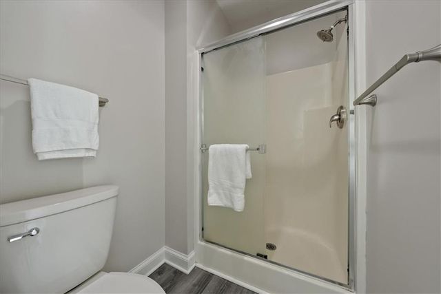 4532 SW Gull Point Drive, Lee's Summit, MO 64082